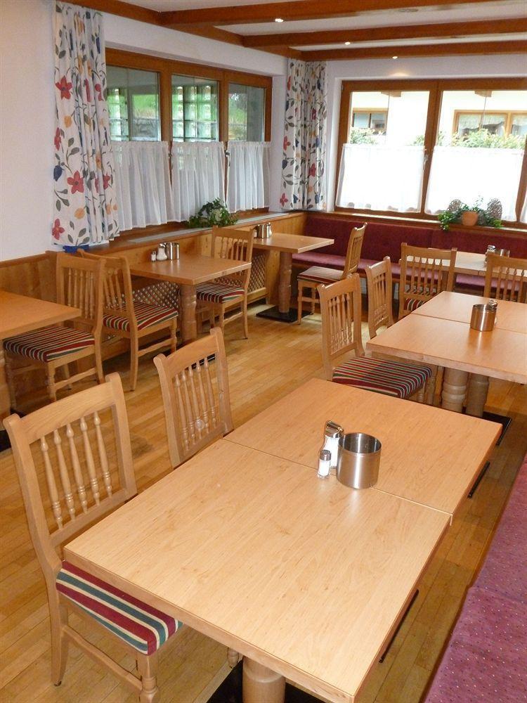 Das Gaestehaus Schneider Am Dorfplatz Alpbach Exterior foto