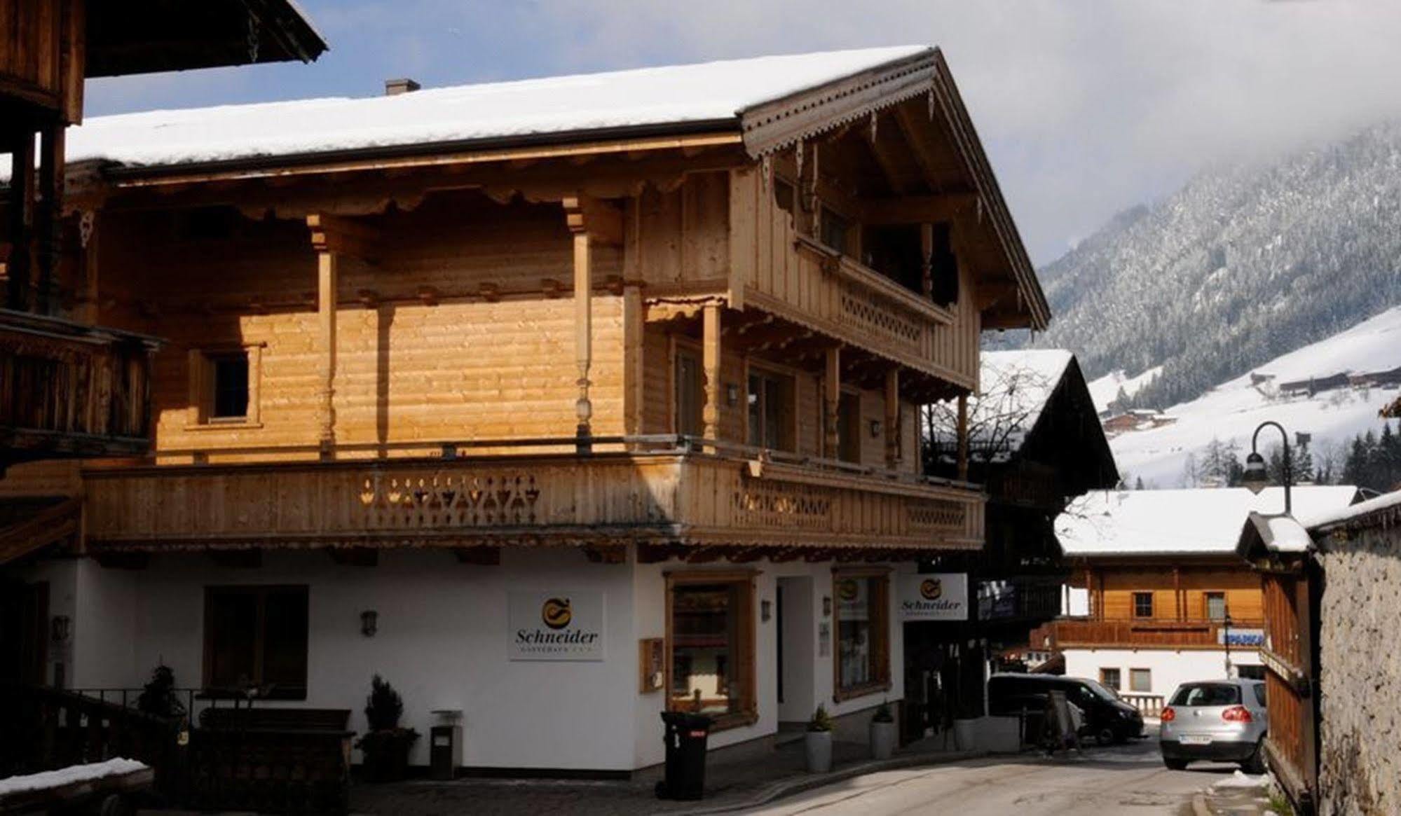 Das Gaestehaus Schneider Am Dorfplatz Alpbach Exterior foto