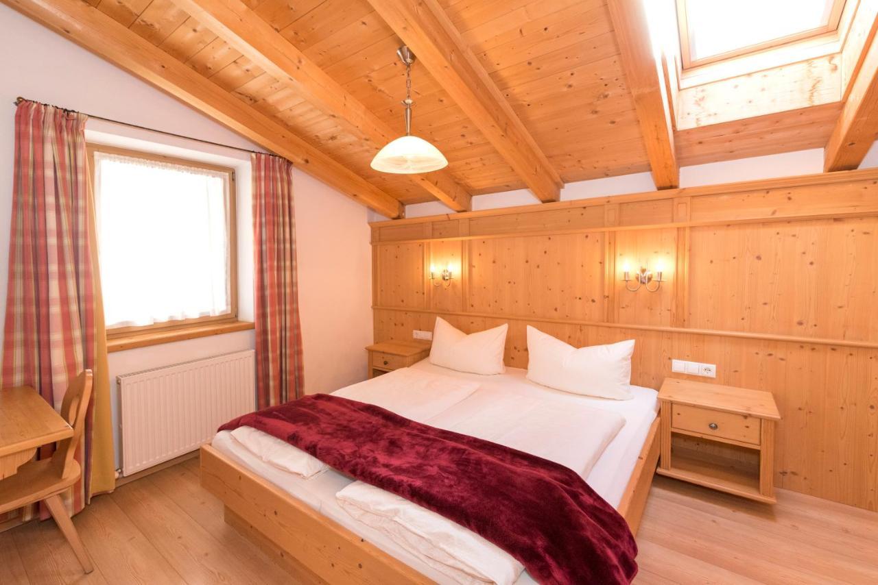 Das Gaestehaus Schneider Am Dorfplatz Alpbach Exterior foto